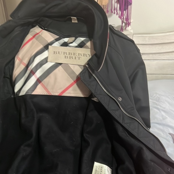 Excellent condition fall trench coat. It is lined on the inside.Hood available. - Picture 2 of 6